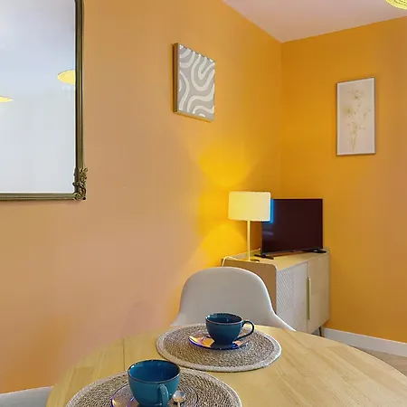 Teeny Ponta Apartament *
